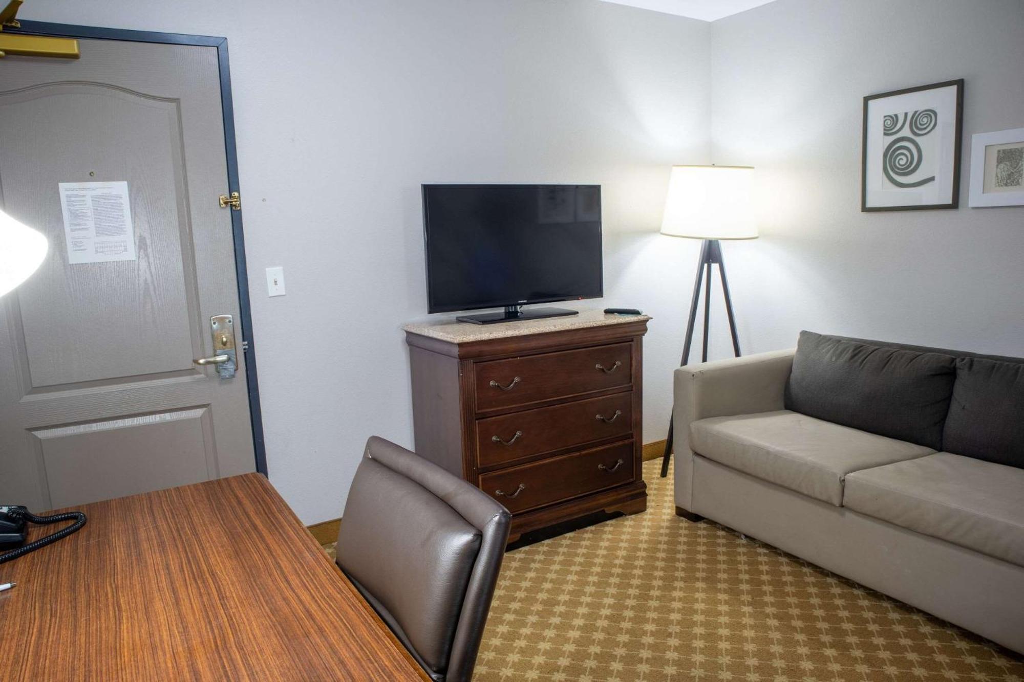 Country & By Radisson, Wilmington, Nc Hotel 3*