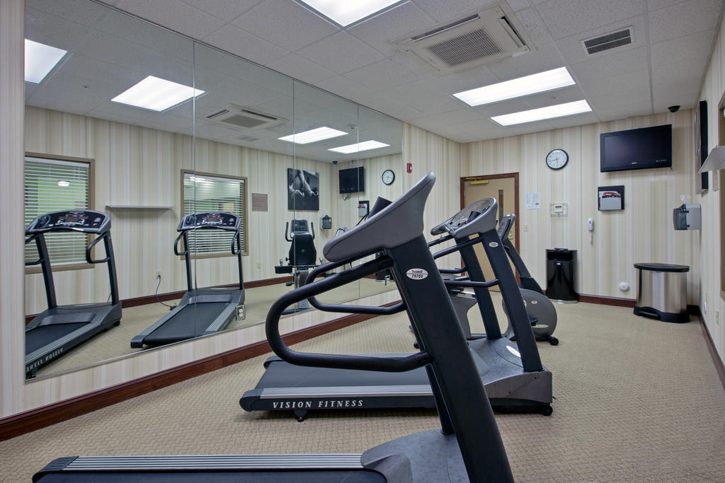 Hotel Country & By Radisson, Wilmington, Nc
